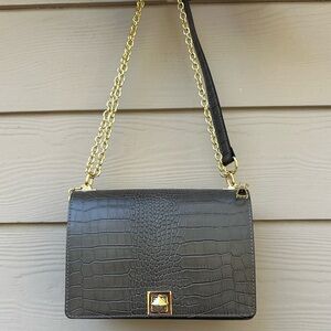 UGGARI LEATHER BAG.